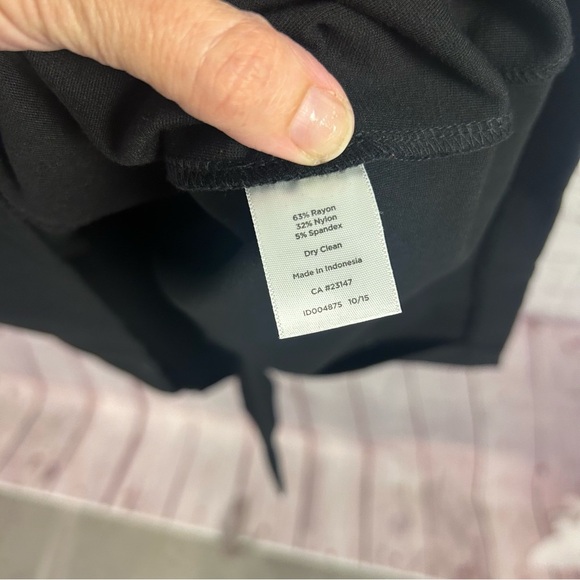 Tahari New My Perfect Shap V neck pima cotton top size 1X plus gothic chic - Picture 8 of 8